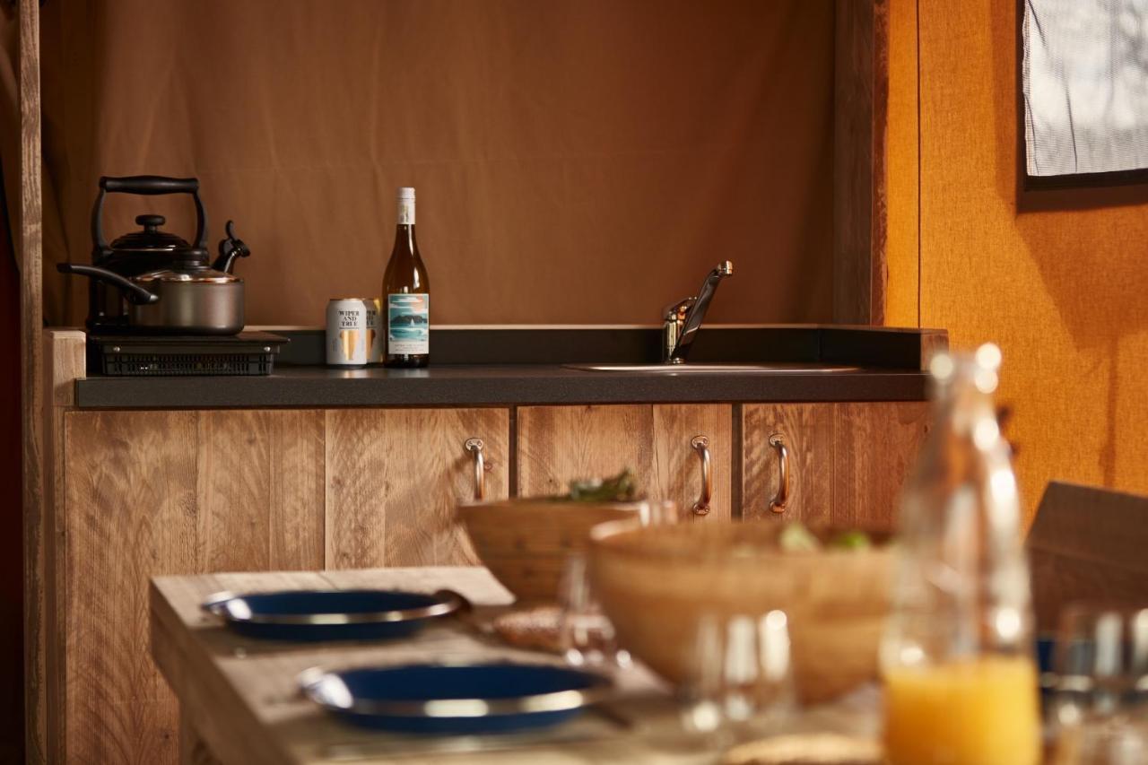 The Camp At The Wave Ξενοδοχείο Μπρίστολ Εξωτερικό φωτογραφία