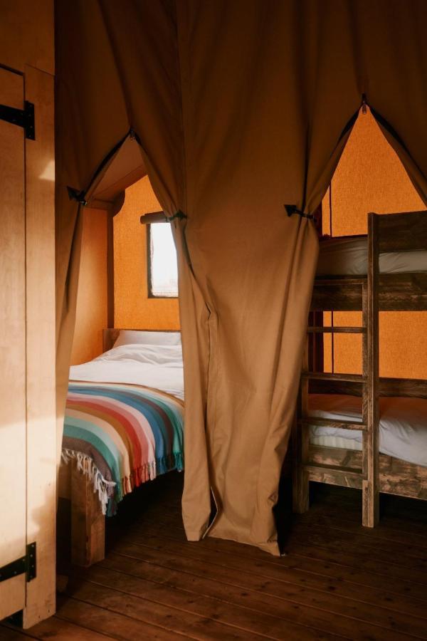 The Camp At The Wave Ξενοδοχείο Μπρίστολ Εξωτερικό φωτογραφία