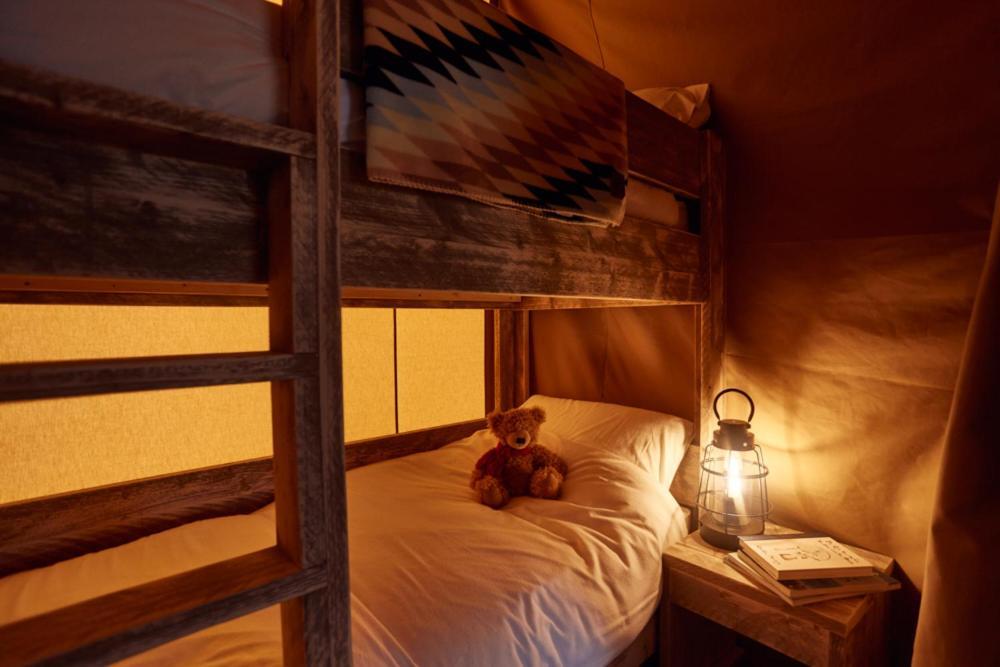 The Camp At The Wave Ξενοδοχείο Μπρίστολ Εξωτερικό φωτογραφία